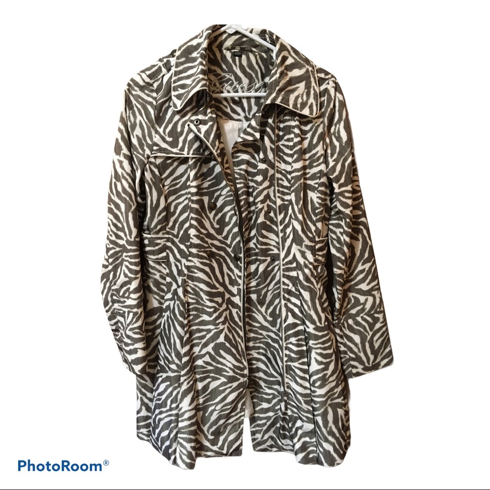 Guess Jacket! - Picture 2 of 7